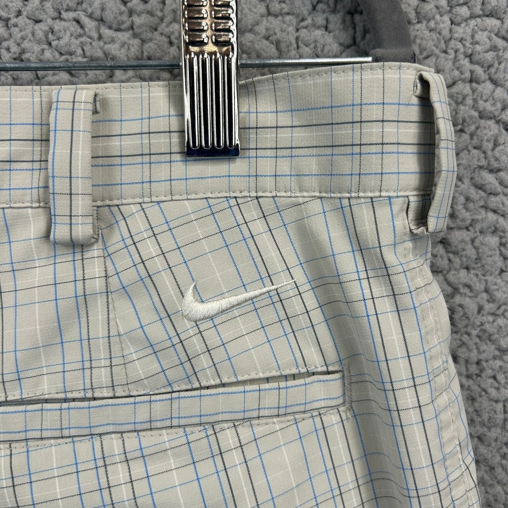 NIKE GOLF Shorts Men's Beige Plaid Size 34 FITDRY Stretch Performance - Picture 6 of 10